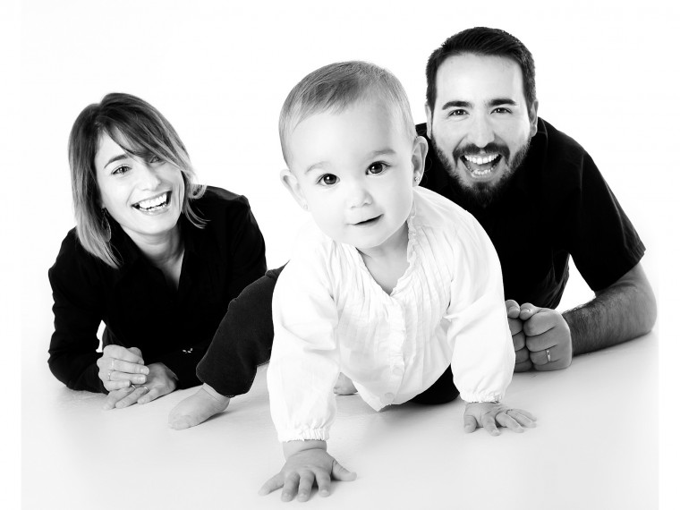 Familie-Kind-Eltern-Mundgesundheit-Mundhygiene-Lachen-Zahnreinigung